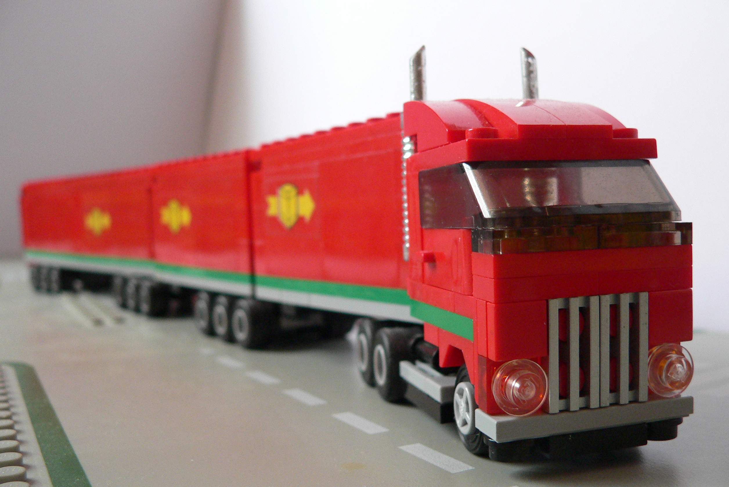 lego road train